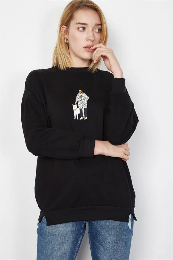 Kadın Siyah Figür Baskılı Sweatshirt