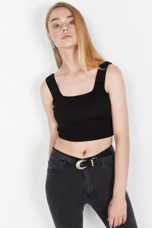 Kadın Siyah Kalın Askılı Triko Crop Top